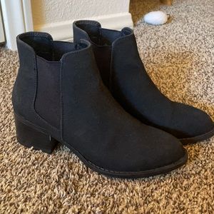 Black Chelsea Boots